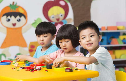幼儿园小孩